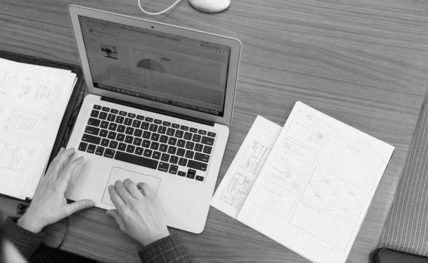 Réunion de travail sur plan d'affaires